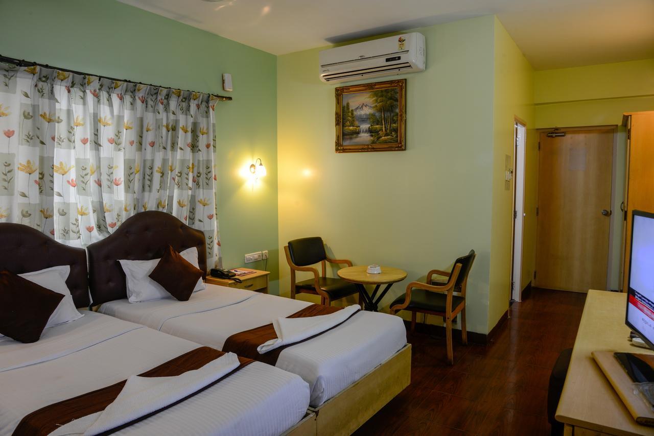 Oyo 14933 Rpr Residency Hotel Chennai Bagian luar foto