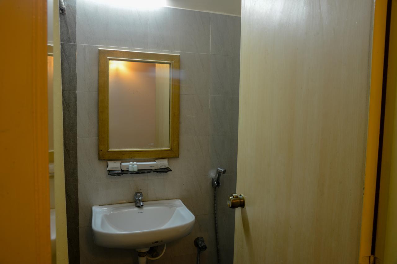 Oyo 14933 Rpr Residency Hotel Chennai Bagian luar foto
